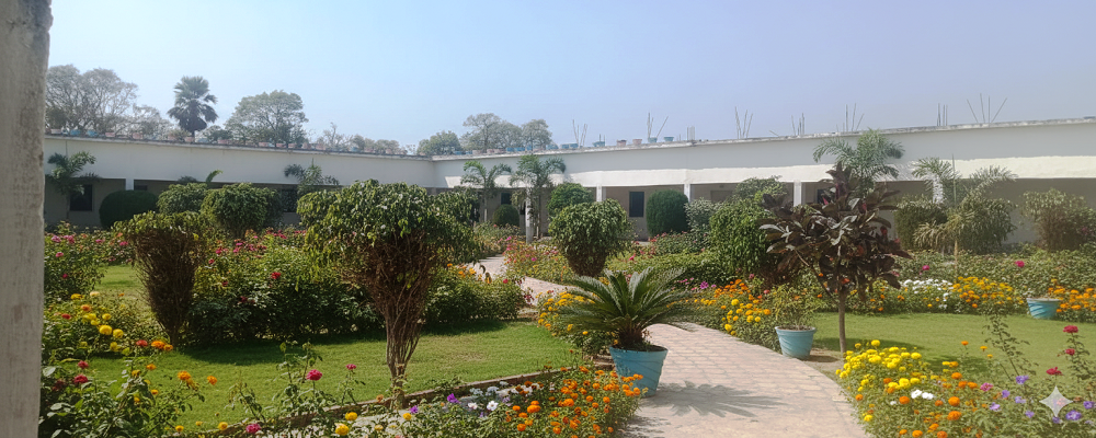UDAY PRATAP MAHILA MAHAVIDYALAYA, KUTUBPUR, KHETABPUR, GHAZIPUR	
